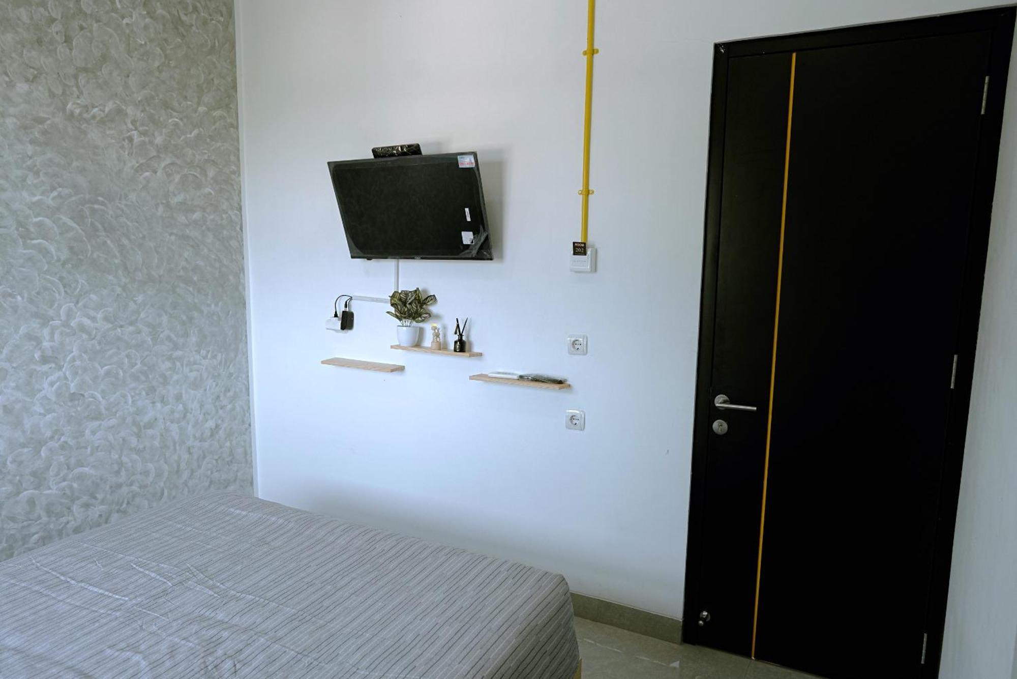 Arlita Guesthouse Cianjur Exterior photo